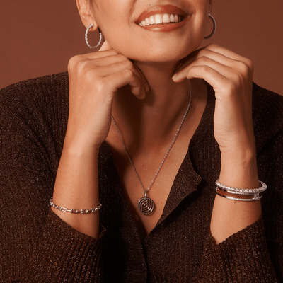 collier-moderne-cuir-reversible-rouge-lurex-orange-metal-pack_colliers