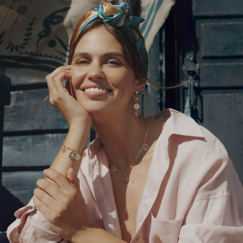 RENEWAL AND DIVINATIONTRENDS AND INSPIRATION