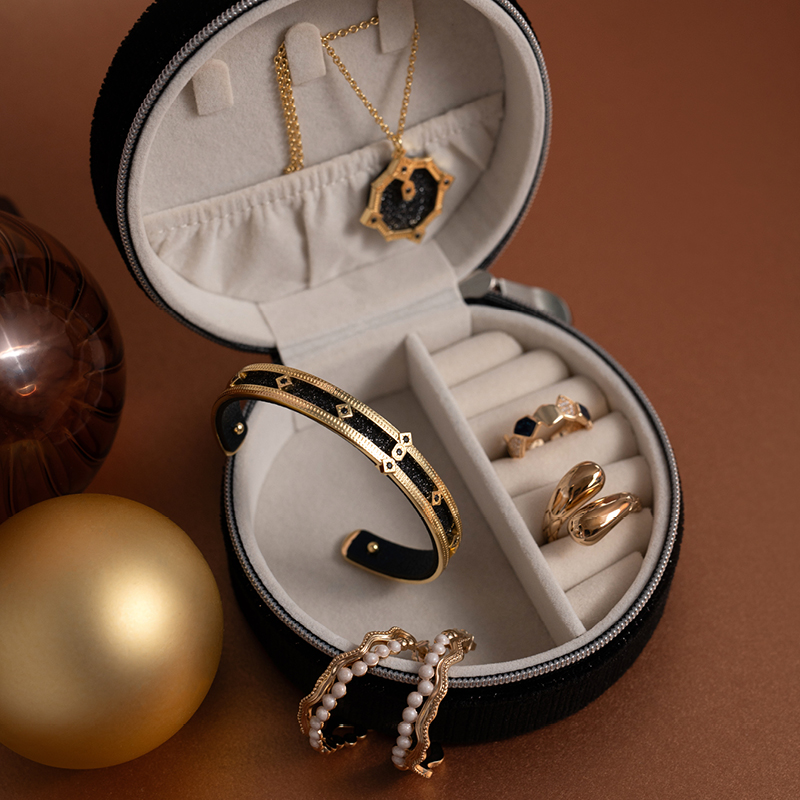 bijoux-aux-pierres-les-georgettes