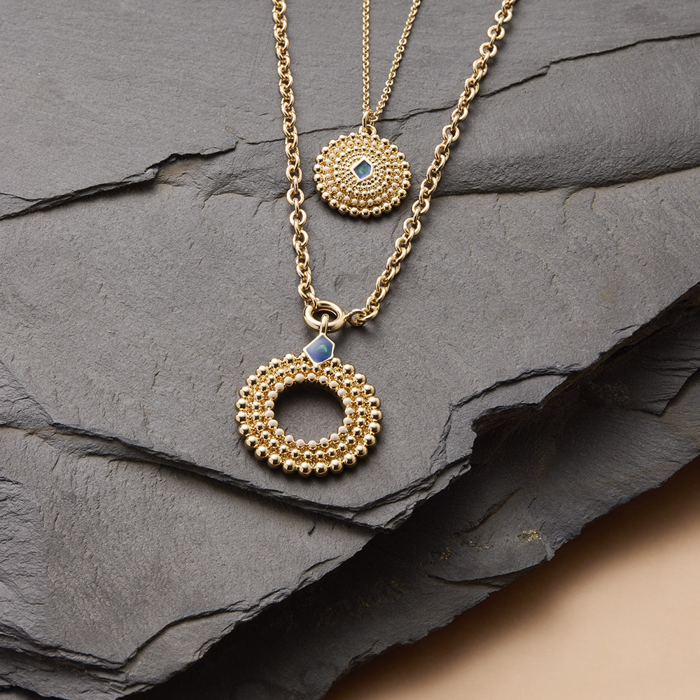 short-necklaces-for-women